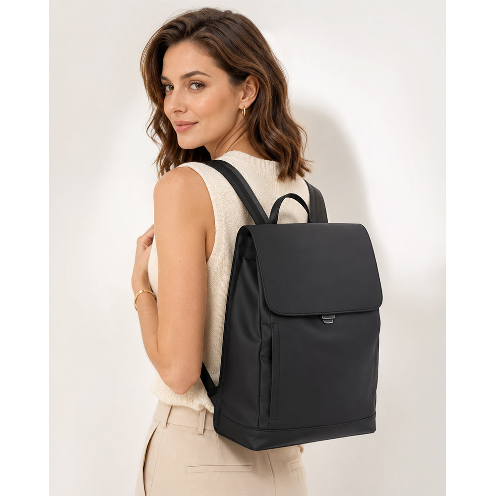 laptop hátizsák, fekete, nylon anyagból, laptoprekesszel, belső rekeszekkel, 610986d modell