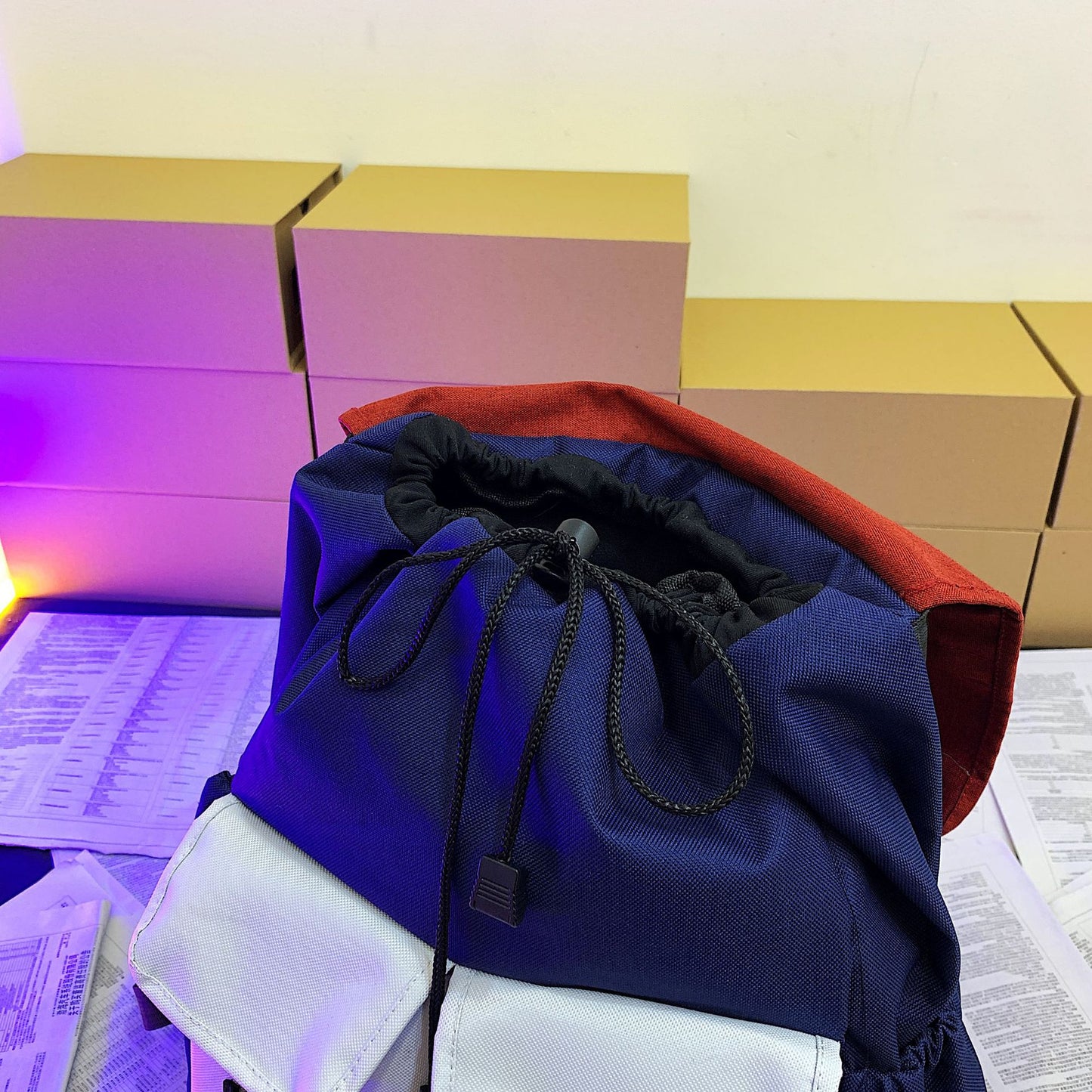 Dollcini Rucsac Universitar – Rezistent la Apă, Ergonomic și Durabil pentru Studenți