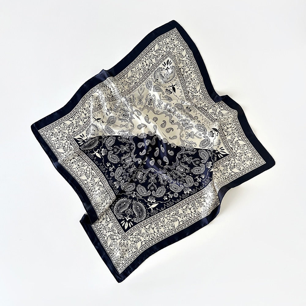 Dollcini, Eșarfă din satin pentru femei – model paisley 70×70 cm