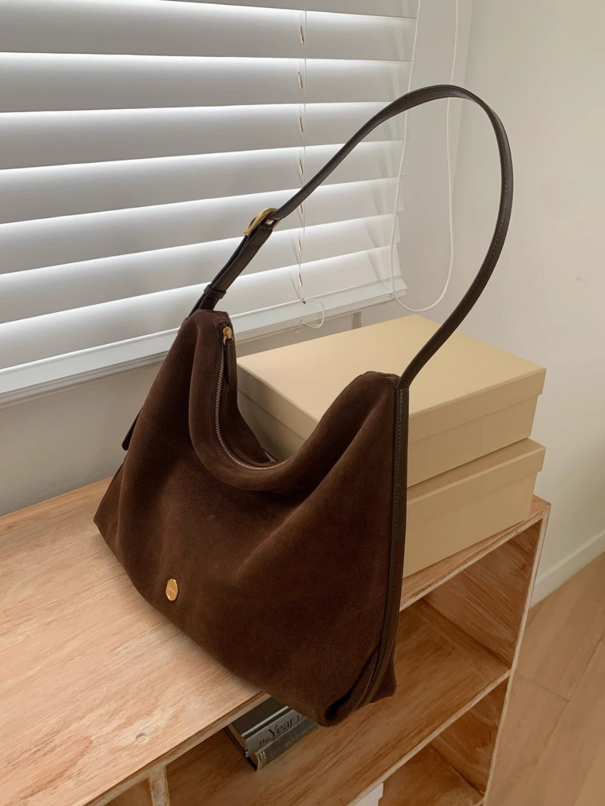 Dollcini Women's Brown Suede Handbag – Zippered, Vegetable-Tanned Leather